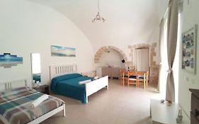 Levante House